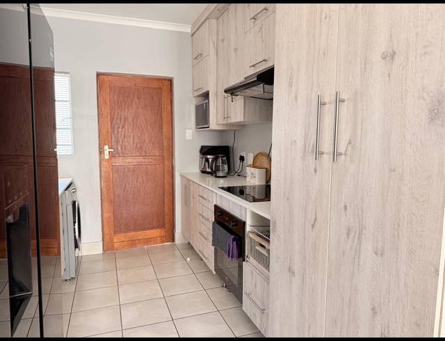 3 BEDROOM HOUSE FOR SALE IN WATERKLOOF EAST
